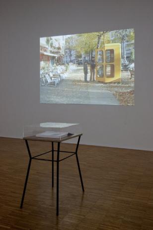 Roman Ondák. Before Waiting Becomes Part of Your Life, Installationsansicht Salzburger Kunstverein 2010
